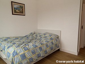 London 2 Bedroom apartment - bedroom 2 (LN-1178) photo 1 of 1