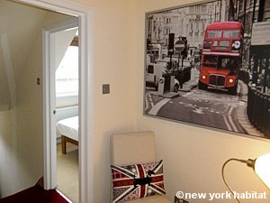 London 2 Bedroom - Duplex accommodation - bedroom 2 (LN-1186) photo 4 of 4