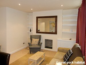 London 2 Bedroom - Duplex accommodation - living room (LN-1186) photo 2 of 7