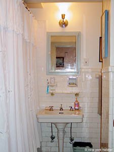 New York T4 - Duplex appartement colocation - salle de bain (NY-11) photo 1 sur 3