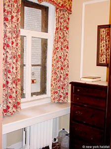 New York T4 - Duplex appartement colocation - chambre 2 (NY-11) photo 2 sur 4