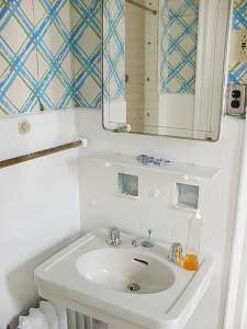 New York 3 Bedroom roommate share apartment - bathroom 1 (NY-311) photo 1 of 1