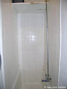 New York 3 Bedroom roommate share apartment - bathroom 2 (NY-311) photo 3 of 3