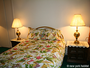 New York 3 Bedrooms roommate share apartment kitchen photo 11