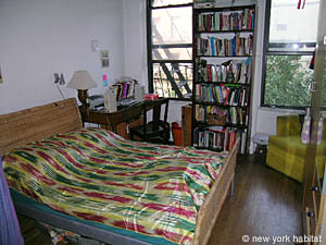 New York 2 Bedroom accommodation - bedroom 1 (NY-10024) photo 3 of 4