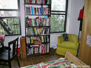 New York 2 Bedroom accommodation - bedroom 1 (NY-10024) photo 4 of 4