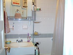 New York 3 Zimmer wohngemeinschaft - badezimmer 1 (NY-10026) photo 3 von 3