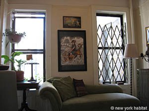 New York 3 Zimmer wohngemeinschaft - wohnzimmer (NY-10026) photo 2 von 5