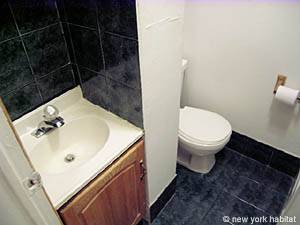 Badezimmer - Photo 1 von 3