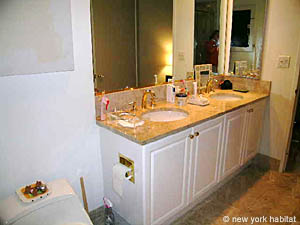 New York 4 Zimmer ferienwohnung - badezimmer 1 (NY-10417) photo 1 von 4