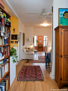 New York 2 Zimmer wohnungsvermietung wohnzimmer photo 3