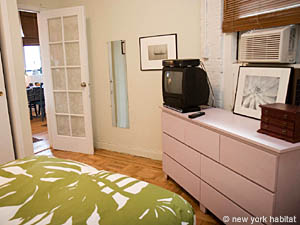 New York 2 Zimmer wohnungsvermietung schlafzimmer photo 9