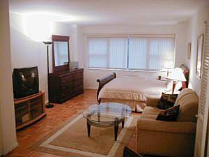 New York Studio mit Alkoven wohnungsvermietung - wohnzimmer (NY-10597) photo 1 von 6