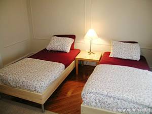 New York 4 Bedroom - Duplex roommate share apartment - bedroom 1 (NY-10824) photo 2 of 4