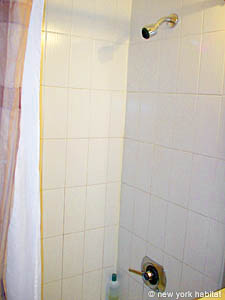 New York Alcove Studio accommodation bathroom photo 14