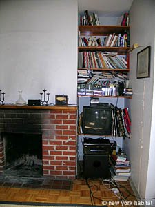 New York Studio apartment living room photo 15