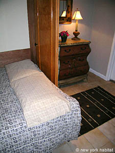 New York Monolocale - Triplex appartamento casa vacanze - soggiorno (NY-10973) photo 3 di 10
