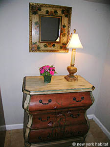 New York Monolocale - Triplex appartamento casa vacanze - soggiorno (NY-10973) photo 2 di 10