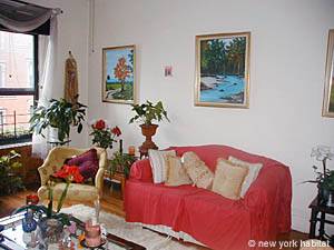 New York 4 Camere appartamento da dividere - soggiorno (NY-11156) photo 3 di 5