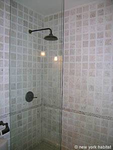 New York 1 Bedroom accommodation - bathroom (NY-11221) photo 1 of 4