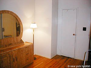 New York 2 Bedrooms roommate share apartment bedroom 1 photo 6