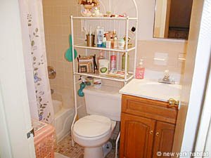 New York 2 Bedrooms roommate share apartment bathroom 1 photo 10