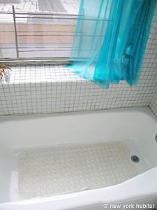 New York Studio - Loft accommodation - bathroom (NY-11276) photo 3 of 7