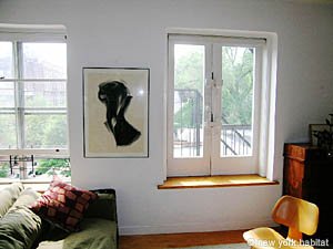 New York Studio - Loft accommodation - living room (NY-11276) photo 8 of 11