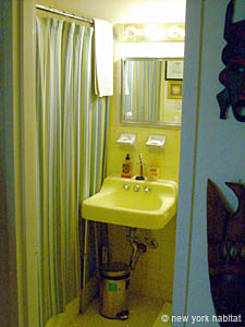New York T2 - Maison citadine appartements colocation - salle d'eau (NY-11299) photo 2 de 2