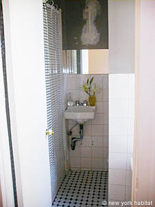 New York 1 Bedroom accommodation - bathroom (NY-11305) photo 1 of 4