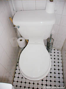 New York 1 Bedroom accommodation - bathroom (NY-11305) photo 2 of 4
