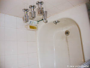 New York 1 Bedroom accommodation - bathroom (NY-11305) photo 4 of 4