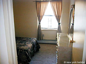 New York 2 Bedroom roommate share apartment - bedroom 1 (NY-11360) photo 2 of 6