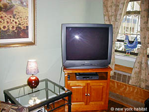 New York 1 Bedroom accommodation - living room (NY-11441) photo 4 of 10