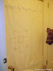 New York T4 appartements location vacances - salle d'eau 1 (NY-11542) photo 2 de 2
