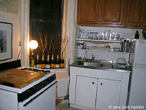 New York 2 Bedroom roommate share apartment - kitchen (NY-11549) photo 2 of 4