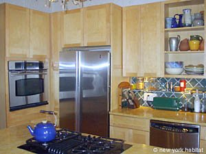 New York 4 Bedrooms - Townhouse accommodation kitchen 1 photo 3