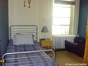 New York 4 Bedrooms - Townhouse accommodation bedroom 2 photo 8