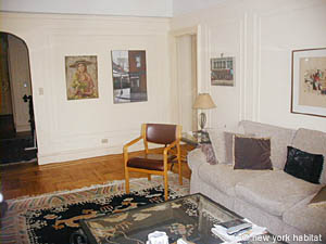 New York 4 Zimmer wohngemeinschaft - wohnzimmer 1 (NY-11583) photo 3 von 11