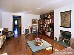 New York 1 Bedroom accommodation - living room (NY-11590) photo 2 of 2