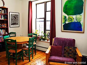 New York 2 Zimmer - Stadthaus ferienwohnung - badezimmer (NY-11603) photo 2 von 2