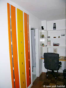 New York Studio mit Alkoven wohnungsvermietung - wohnzimmer (NY-11699) photo 8 von 8