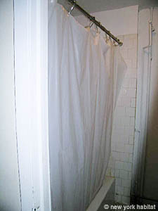 New York 2 Zimmer ferienwohnung - badezimmer (NY-11703) photo 3 von 4