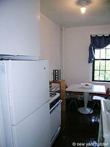 New York 1 Bedroom roommate share apartment - kitchen (NY-11709) photo 1 of 4