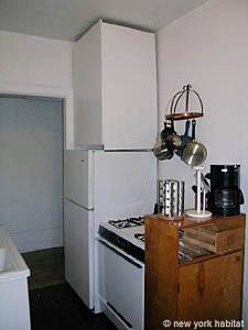 New York 1 Bedroom roommate share apartment - kitchen (NY-11709) photo 2 of 4