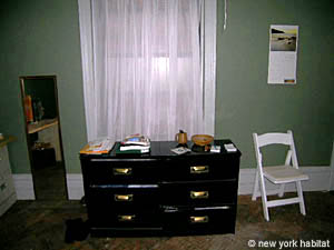 New York 4 Bedroom roommate share apartment - bedroom 1 (NY-11755) photo 1 of 3