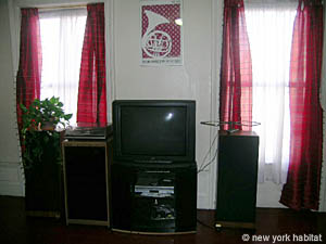 New York 4 Bedroom roommate share apartment - living room (NY-11755) photo 3 of 11