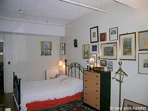 New York 3 Zimmer - Loft wohngemeinschaft - schlafzimmer 1 (NY-11806) photo 2 von 5