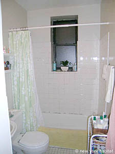 New York 3 Zimmer ferienwohnung - badezimmer 1 (NY-11841) photo 1 von 2