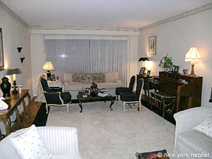 New York 3 Bedrooms roommate share apartment bedroom 1 photo 3